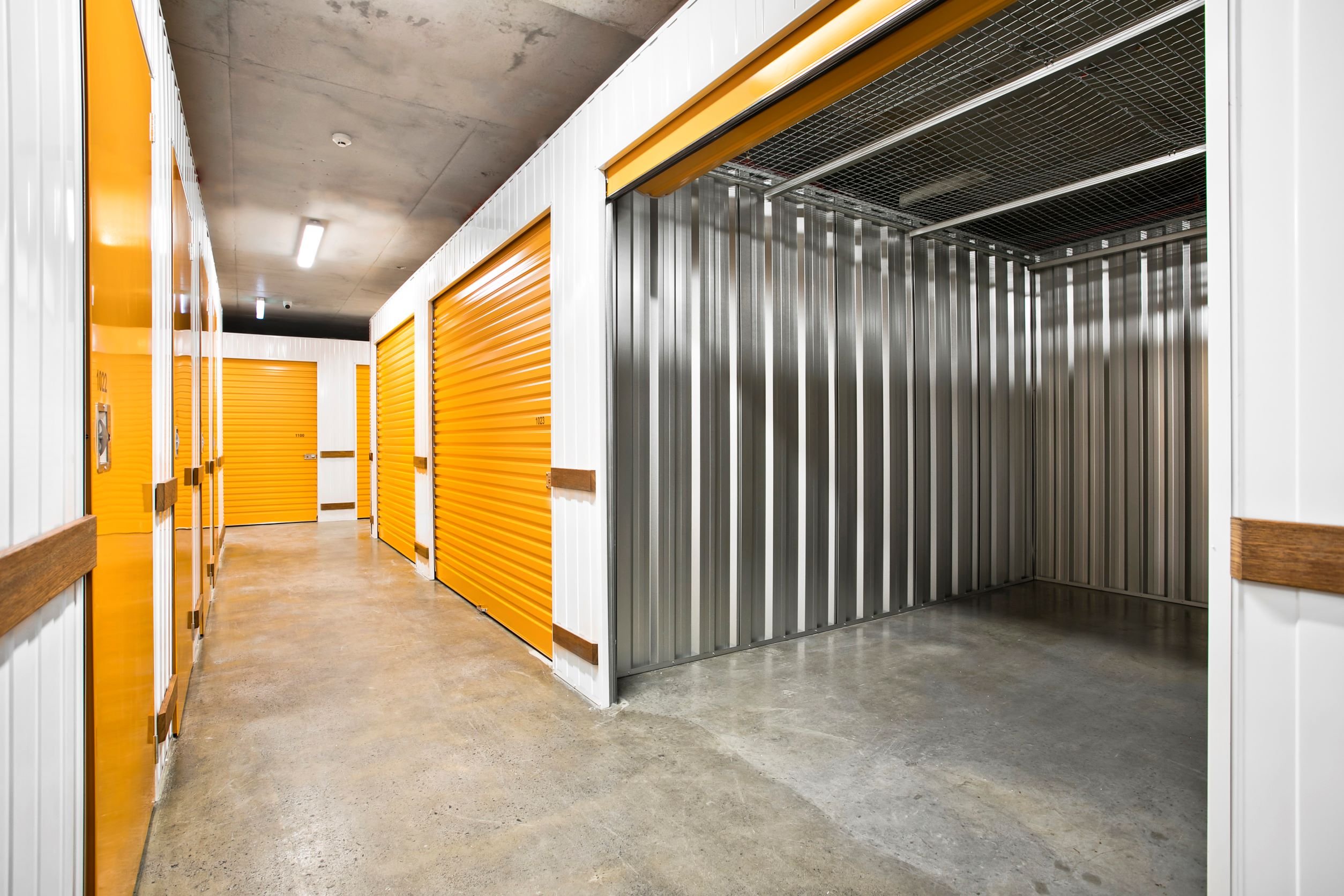 Three Quarter Garage Unit